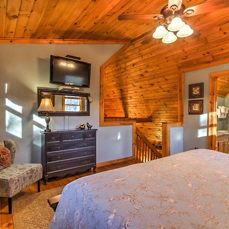 Cozy Nest Gatlinburg Cabin With Porch And Jacuzzi! Exterior foto